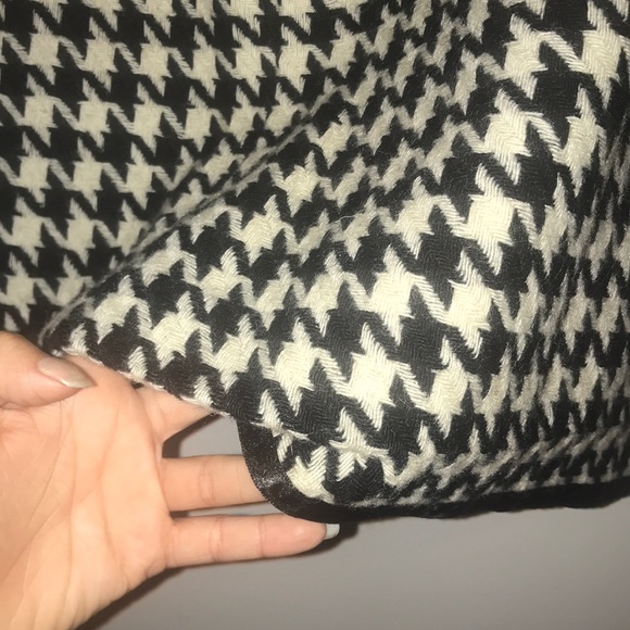 Ann Taylor Loft Houndstooth Pencil Skirt - Picture 6 of 8